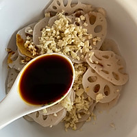 凉拌藕片的做法图解2