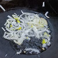贻贝菠菜粉丝蛋花汤的做法图解2