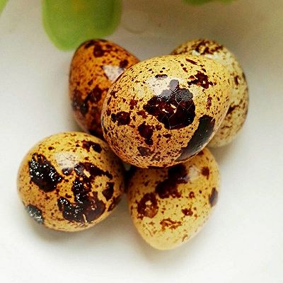 砂锅煮五香鹌鹑蛋