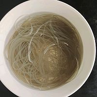 家庭简单酸辣粉的做法图解1