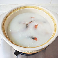软糯黏稠的鲜虾砂锅粥是这样熬成的！的做法图解5