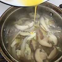 菌菇汤的做法图解6