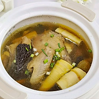 #女神野餐记#春天鸽子这样做比腌笃鲜还鲜美/羊肚菌春笋鸽子汤的做法图解10