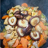 煎香菇黑胡椒鸡肉的做法图解7