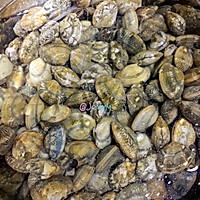 蛤蜊蛋花咸汤的做法图解1