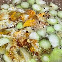 #浪漫七夕 共度“食”光#鸡汁丝瓜蛋汤的做法图解4