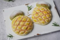 #2021亲子烘焙组——“焙”感幸福#迷你小菠萝酥皮面包的做法