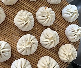 芹菜牛肉包子的做法