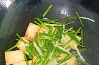 香葱煎豆腐  清淡菜