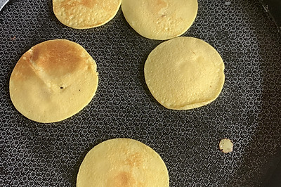 宝宝的小零食——香甜玉米饼