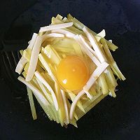 鸡蛋火腿蛋的做法图解2