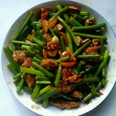 黄氏——蒜心炒肉