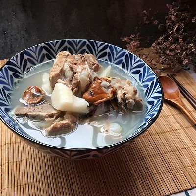 蚝鼓山药筒骨汤