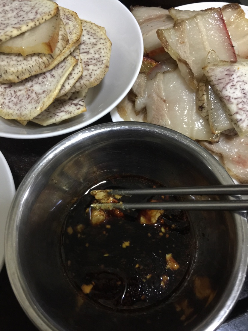 荔浦芋头扣肉的做法图解4