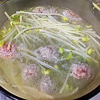 豆芽丸子汤的做法图解4