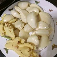 黄皮焖鸭子的做法图解2