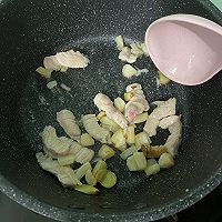 超鲜海带干贝瘦肉汤的做法图解4