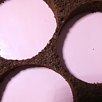 巧克力淋浆裸蛋糕的做法图解2