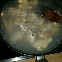 简易蘑菇鸡汤的做法图解1