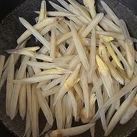 #金龙鱼橄榄油调和油520美食菜谱#酸辣藕尖的做法图解2
