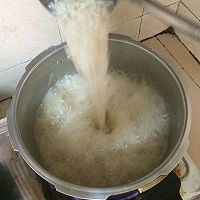 瘦肉葱花粥的做法图解7