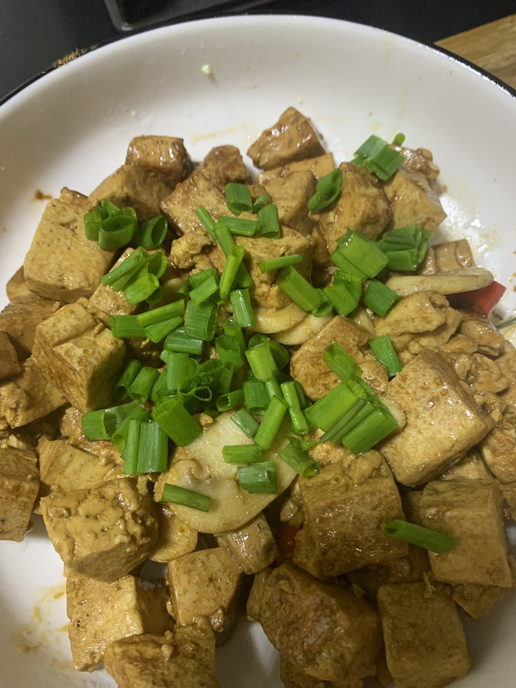 蘑菇炖豆腐的做法