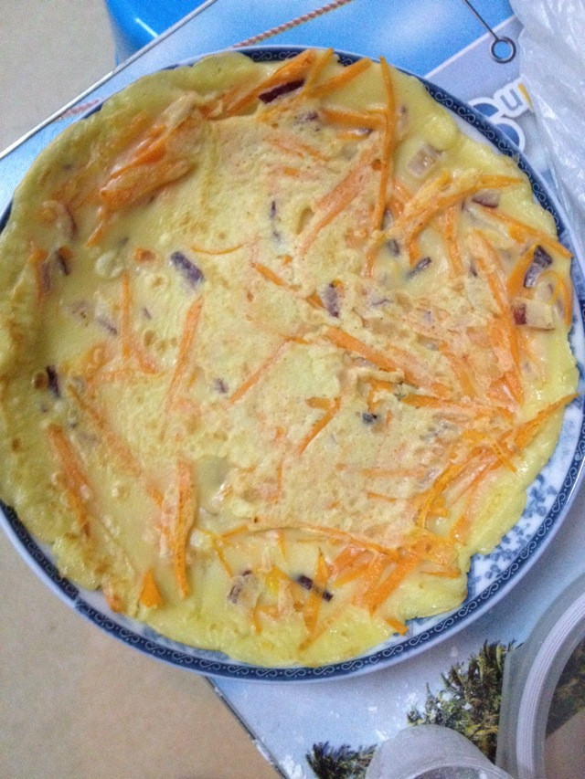 红萝卜鸡蛋饼的做法