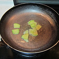 白菜豆腐排骨汤的做法图解2