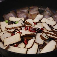 超下饭的青蒜炒咸肉的做法图解4
