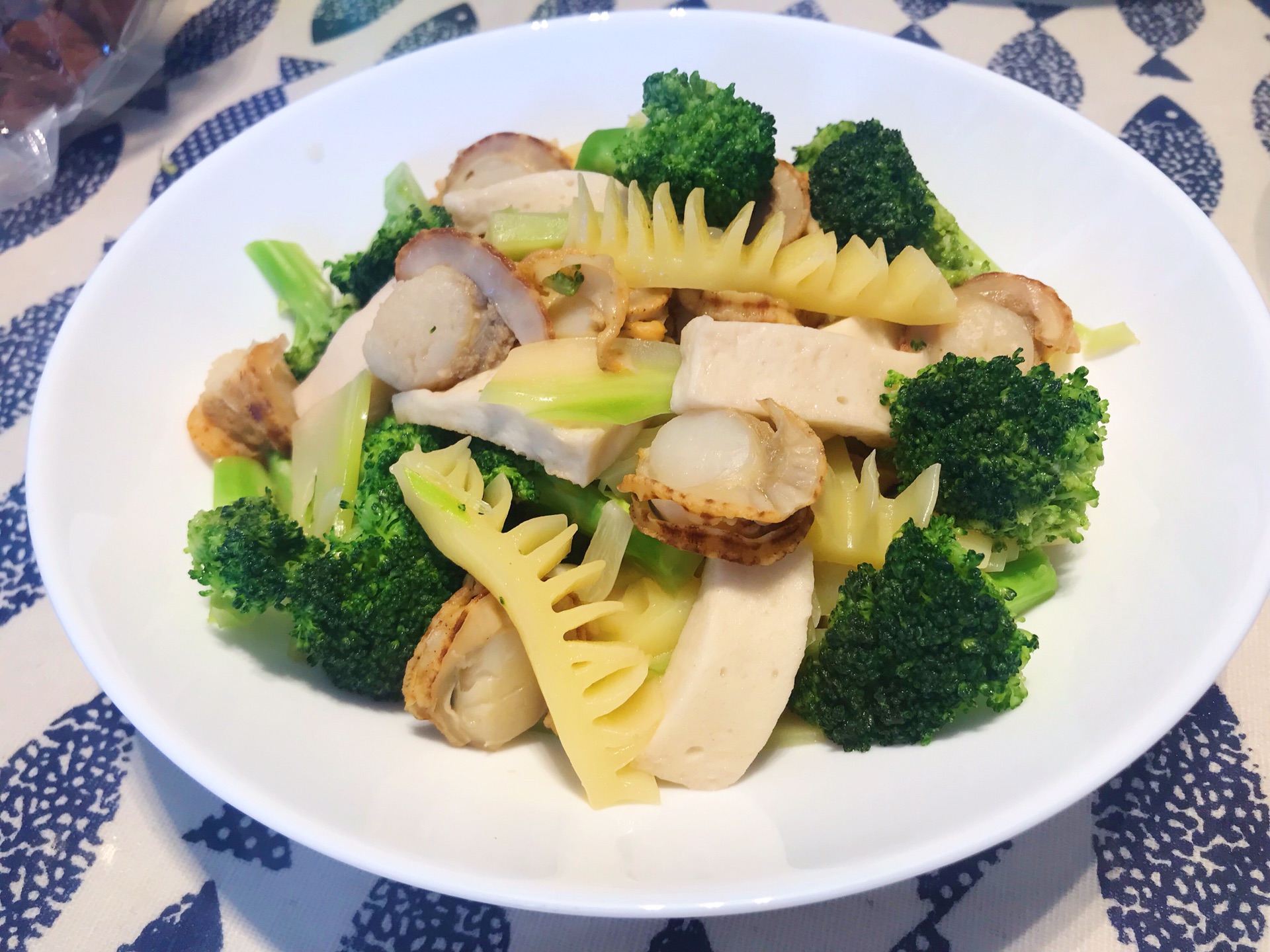 Stir fried scallops with Broccoli