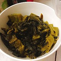 酸菜排骨汤的做法图解2