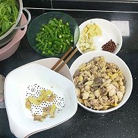 青椒仔鸡的做法图解7