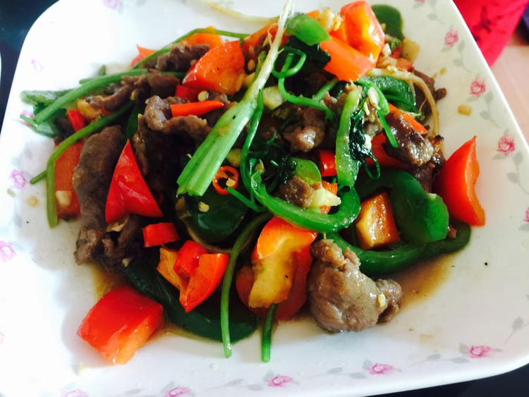 双椒炒牛展肉的做法