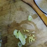 豆芽炒杂面的做法图解2