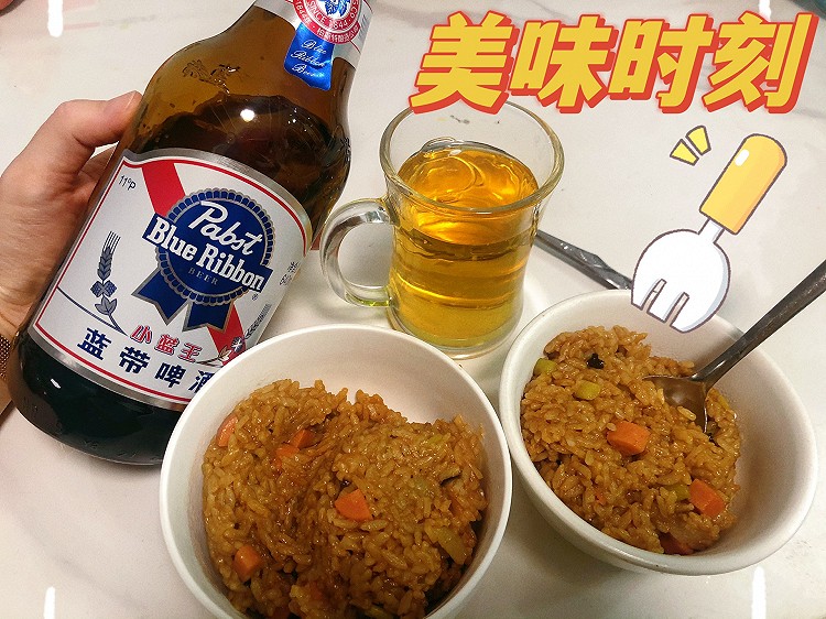 蓝带啤酒闷饭的做法