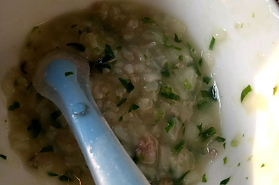 菠菜瘦肉粥