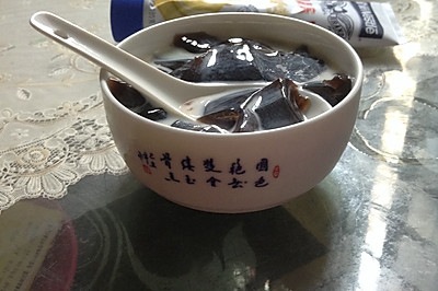 黑凉粉