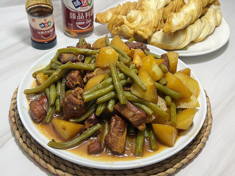 排骨土豆豆角一锅出的做法