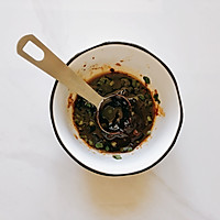 『5分钟』辣酱皮蛋豆腐！超开胃！的做法图解2