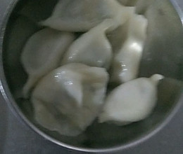 黄瓜虾仁木耳鸡蛋水饺的做法