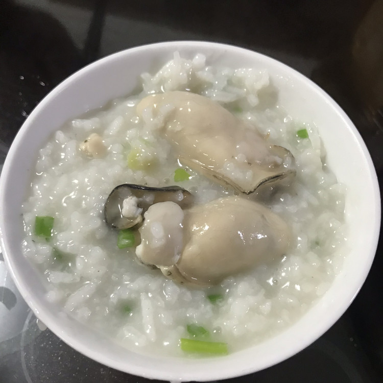 美味鲜生蚝粥的做法