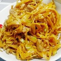 黄花菜炒肉的做法图解2