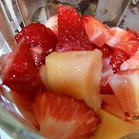 李孃孃爱厨房之一一草莓、木瓜、银耳汤的做法图解7