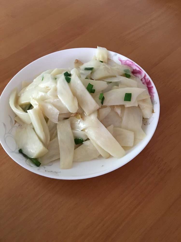清炒皎白的做法