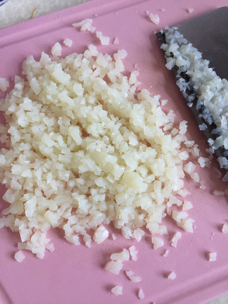 蔬菜汁韭菜饺子的做法图解4