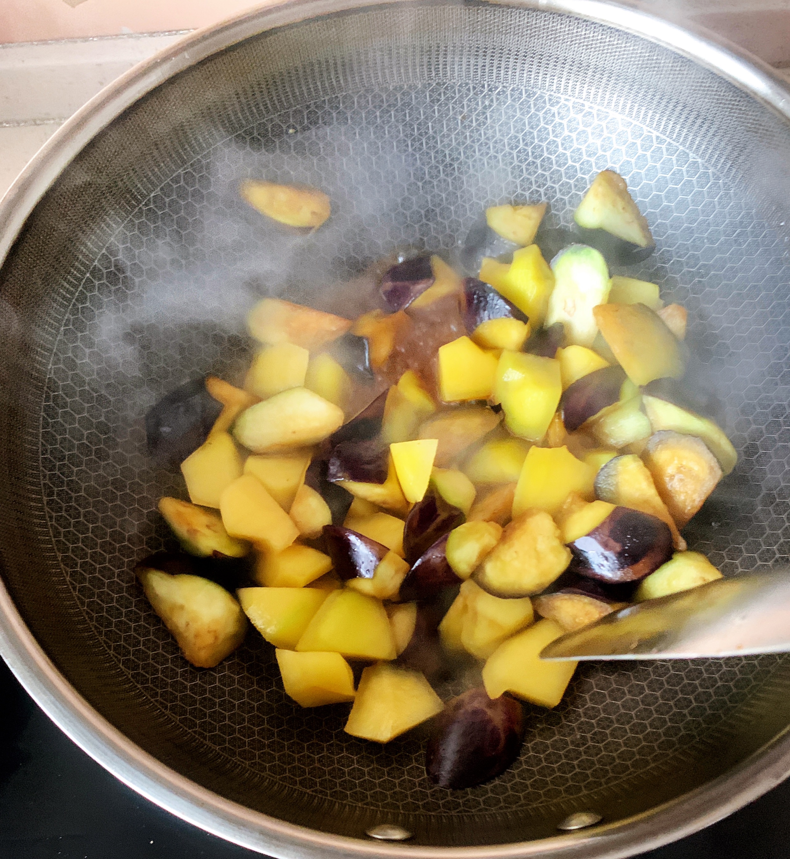 茄子炖土豆怎么做_茄子炖土豆的做法_豆果美食