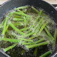 干煸豆角的做法图解3