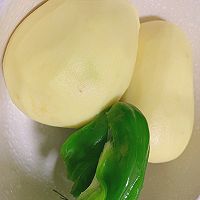 青椒土豆条的做法图解1