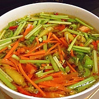 泡椒鸡脚的做法图解1