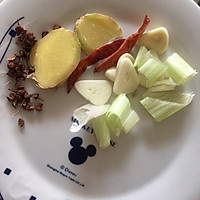 炝炒小白菜香菇几分钟的做法图解1